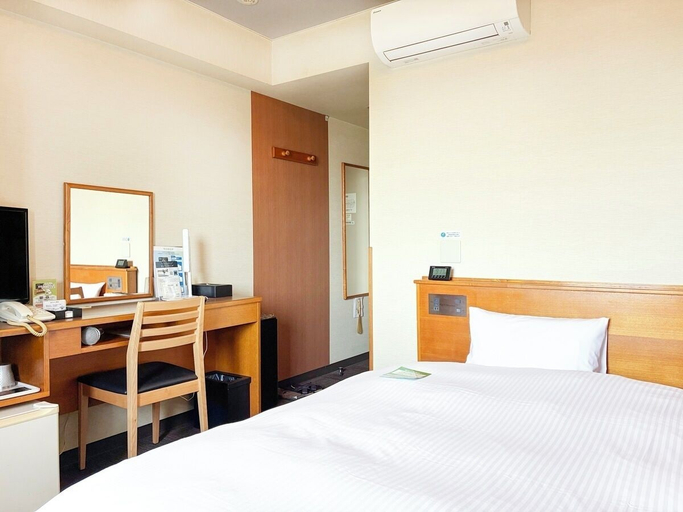 Bedroom 3, Hotel Route-Inn Nagaizumi Numazu Inter 1, Nagaizumi