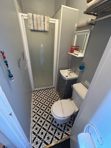 Bathroom 5, The little emily - Room only, Norfolk
