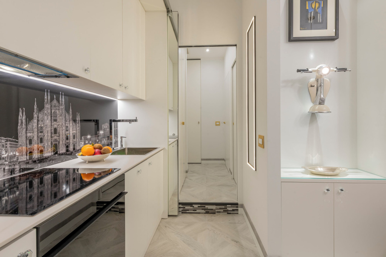Others 3, Falcone 5 – Stylish Duo Apartments, Milano