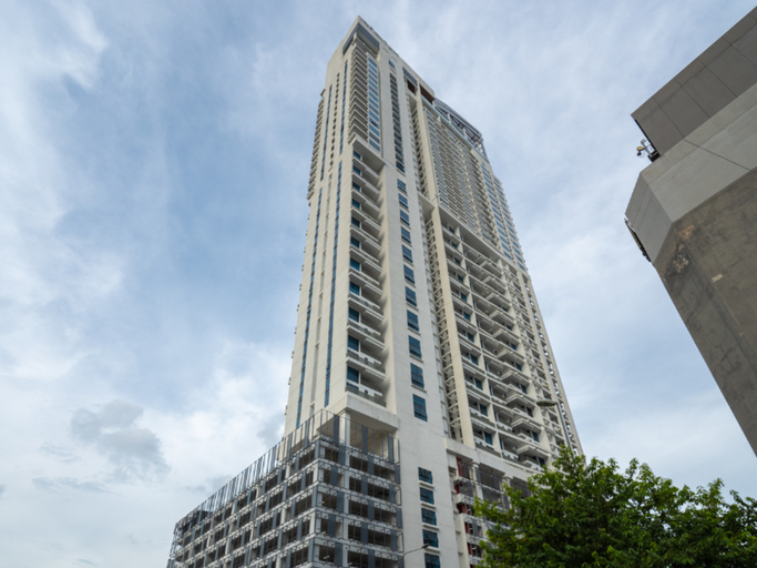 Exterior 8