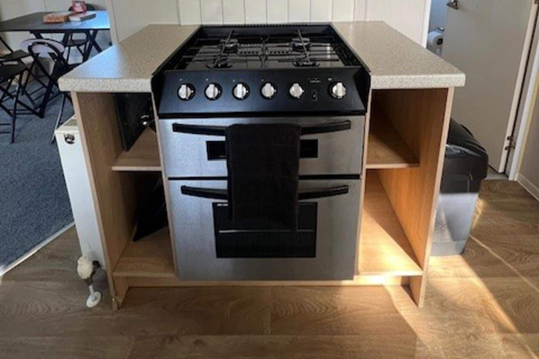 Others 4, Caravan at Newquay Bay Resort - 3 Bedrooms, Cornwall