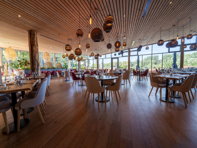 Food & Drinks 3, Forest Retreat for Two, Hainaut