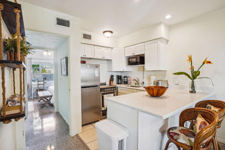 Others 4, Beach Quarters 3BR - #2, #3, #4, Pinellas
