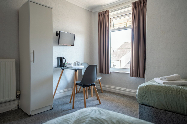 Bedroom 3, The Clifton Hotel, Lancashire
