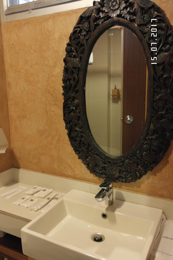 Bathroom 4, Kim Hotel @ Morleng, Ratchathewi