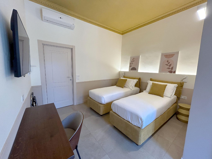 Bedroom 2, Astom Suites, Rome