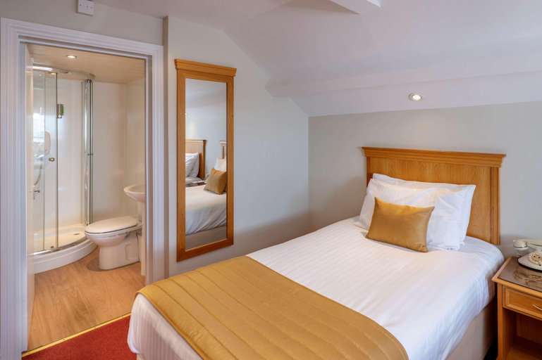 Bedroom 3, New Continental Hotel Sure Hotel Collection by BW, Plymouth