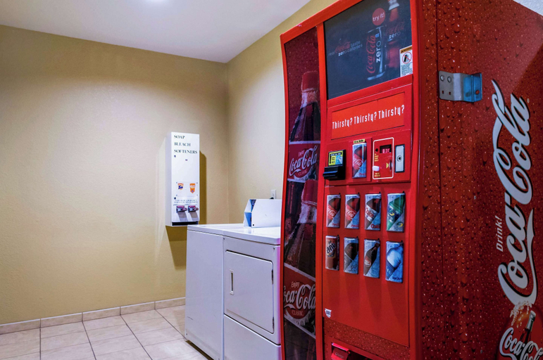Food & Drinks 5, Quality Inn & Suites Slidell, Saint Tammany