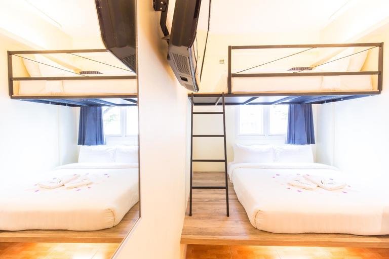 Bedroom 18