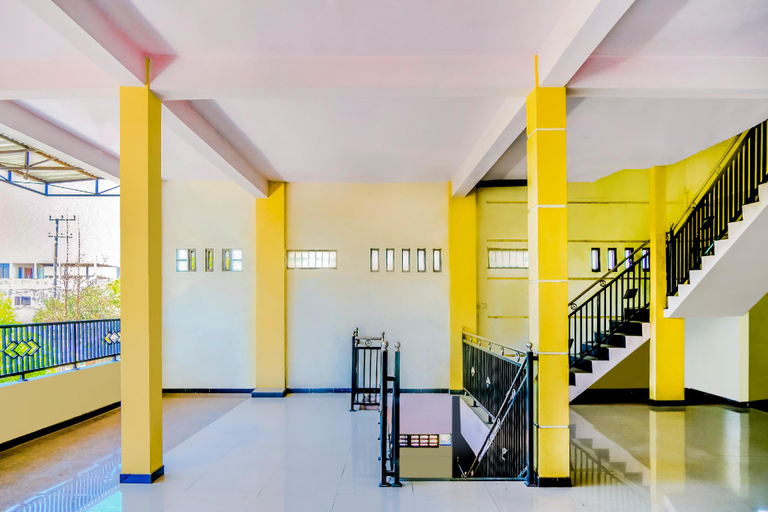 Public Area 2, Hotel O Family Residence Syariah, Kediri