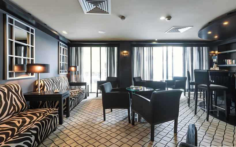 Others 5, Hotel Lisboa, Lisbon