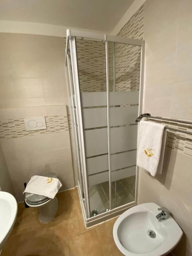Bathroom 5, Hotel Atena, Milano