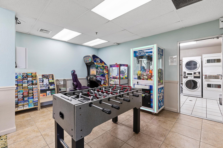 Others 5, Oceania Plaza 502, Volusia