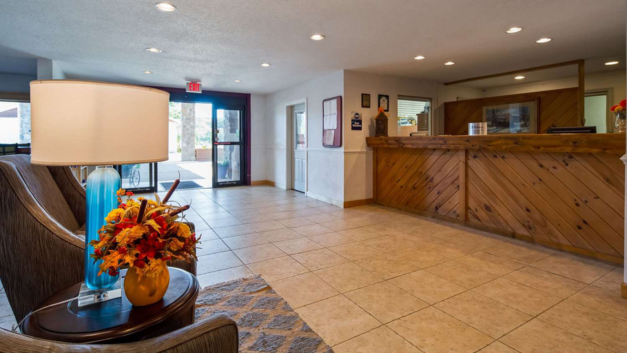 Public Area 2, Surestay Plus By Best Western Berkeley Springs, Morgan