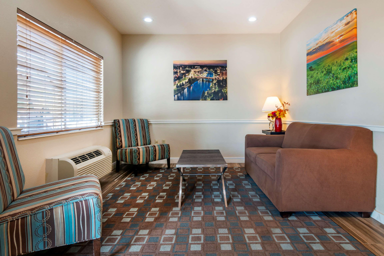 Public Area 2, Best Western Governors Inn & Suites, Sedgwick