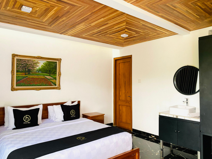 Bedroom 12