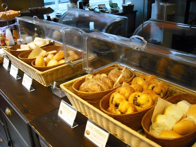 Food & Drinks