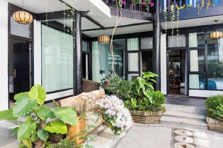 Exterior & Views 2, Jingfengtang Guest House, Lijiang
