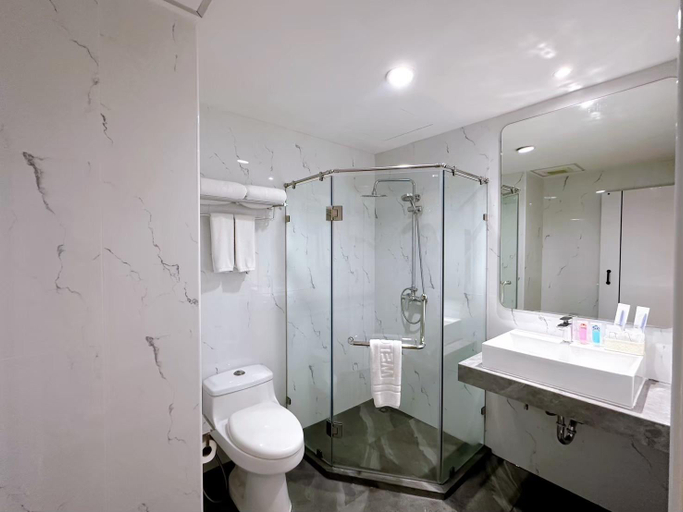 Bathroom 21