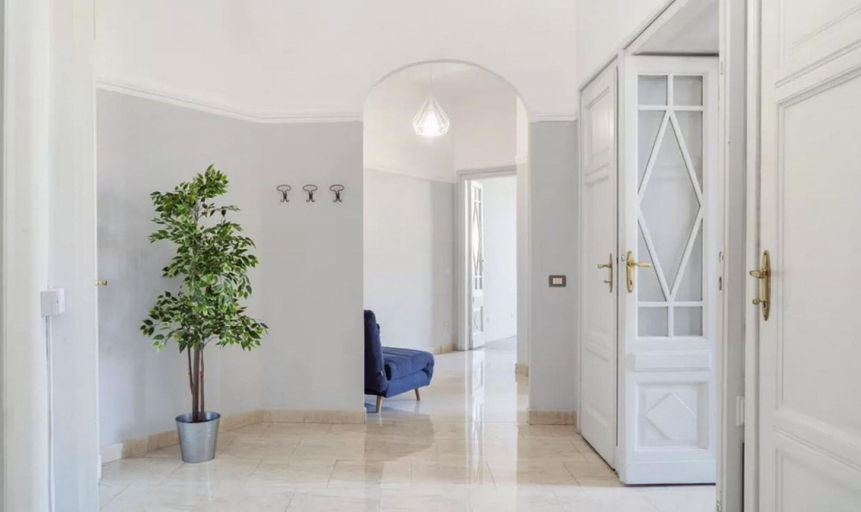 Room 2, Italianway - Montello 10 - B, Milano
