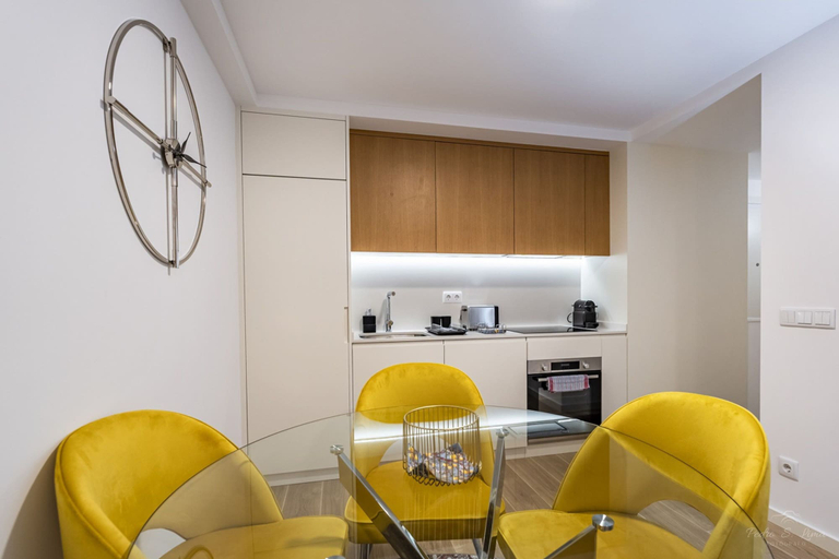 Room 4, Nomad s Lux - 1bdr The Silent Nest in Bonfim, Porto