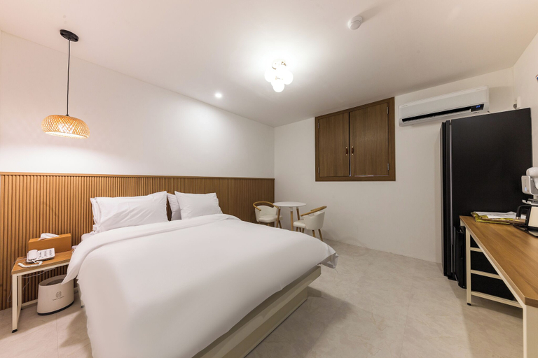 Bedroom 4, hotel gongsan, Gongju