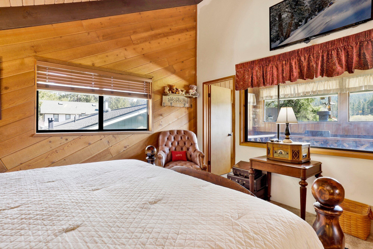 Bedroom 13
