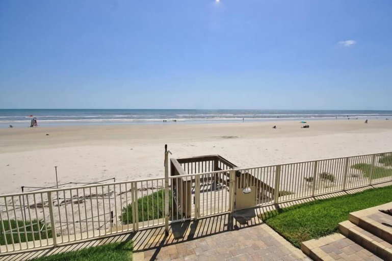 Others 1, Hacienda del Sol II 506, Volusia