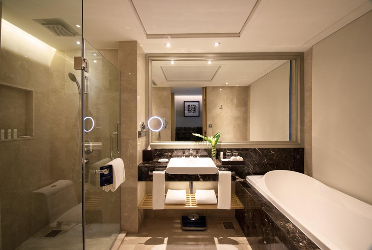 Bathroom 13