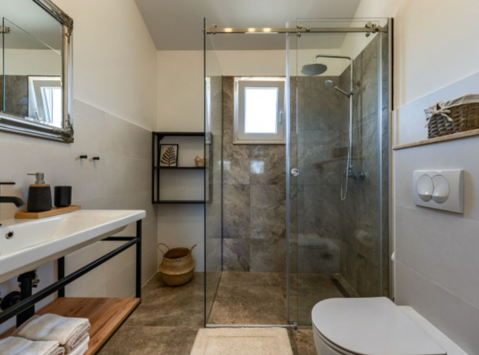 Bathroom 3, Rustic Villa Perosa With Heated Pool, Nin