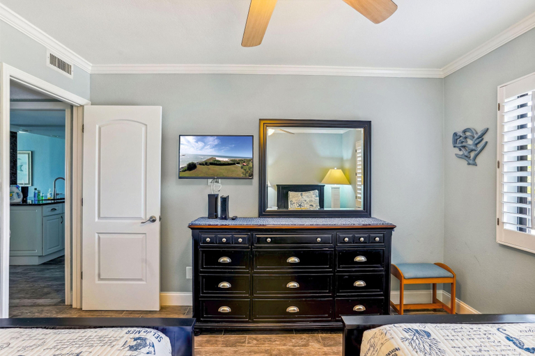 Bedroom 3, Land's End 10-302 Beach Front - Premier, Pinellas