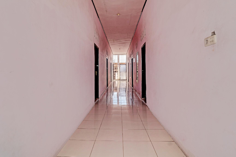 Public Area, Hotel O Swakarya Guest House, Pekanbaru