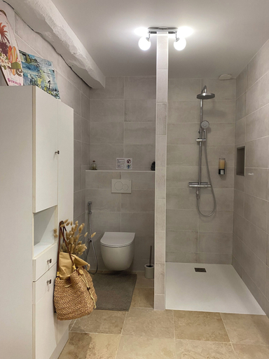 Bathroom 5, La Maison des 3 Chouettes, Haute-Garonne