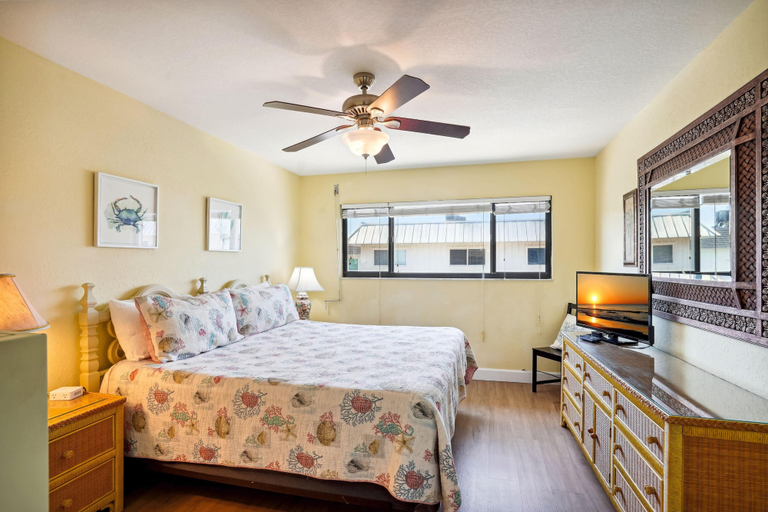 Bedroom 1, Gulfside Villas 3, Pinellas
