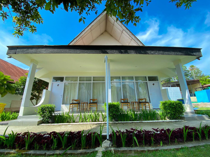 Exterior 10