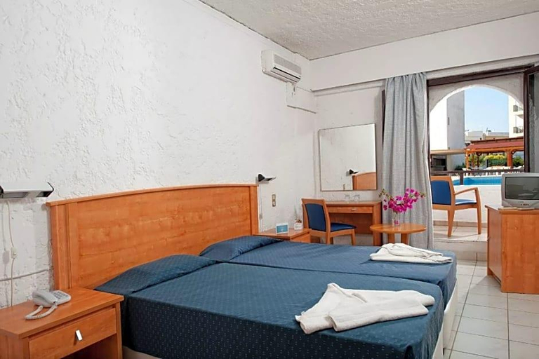 Bedroom 3, Heronissos Hotel, Crete