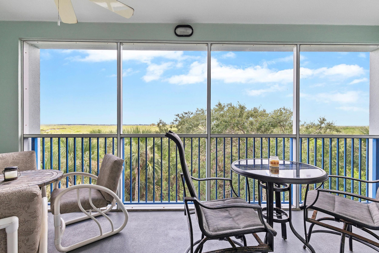 Others 4, Oceanwalk 9-404, Volusia