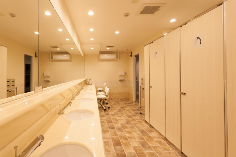 Bathroom 9