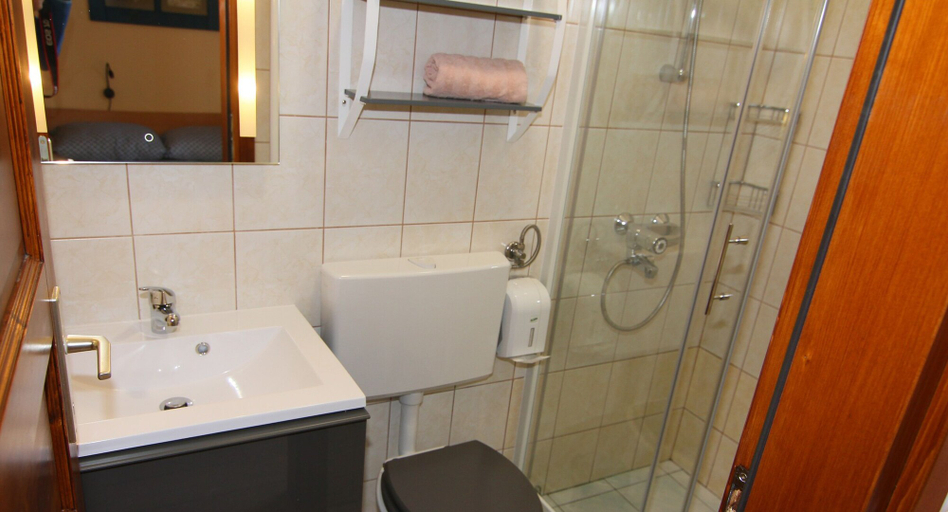 Bathroom 4, Glamping Virje, Bovec