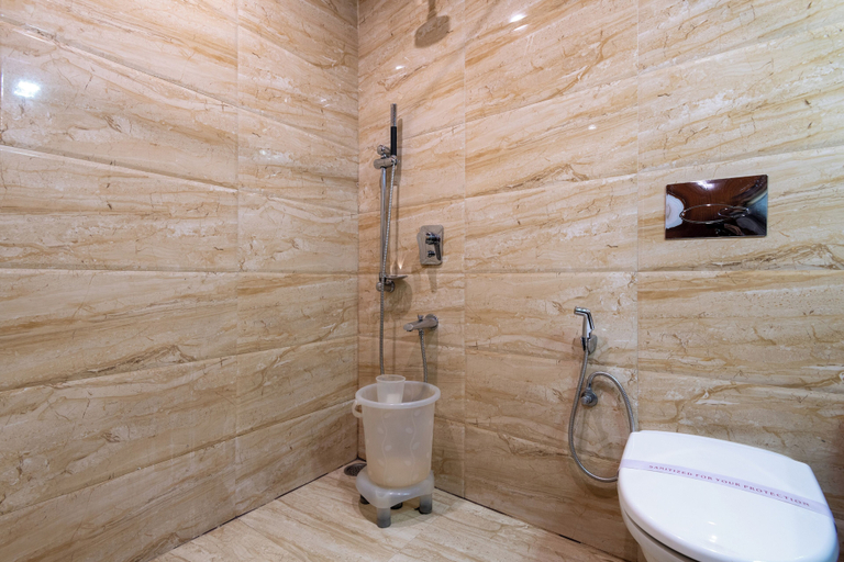 Bathroom 3, DLS Serenity Resort And Spa, Kullu