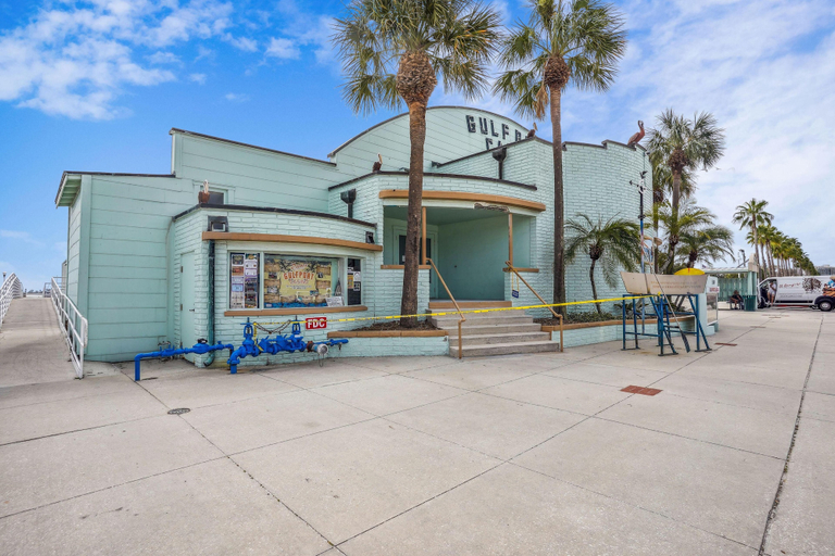 Others 3, Beach Quarters ALL, Pinellas