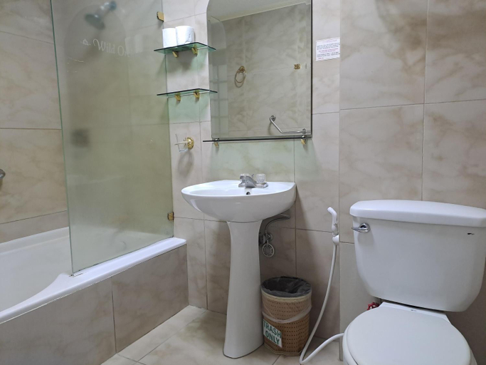 Bathroom 3, Wild Orchid Resort, Mabalacat