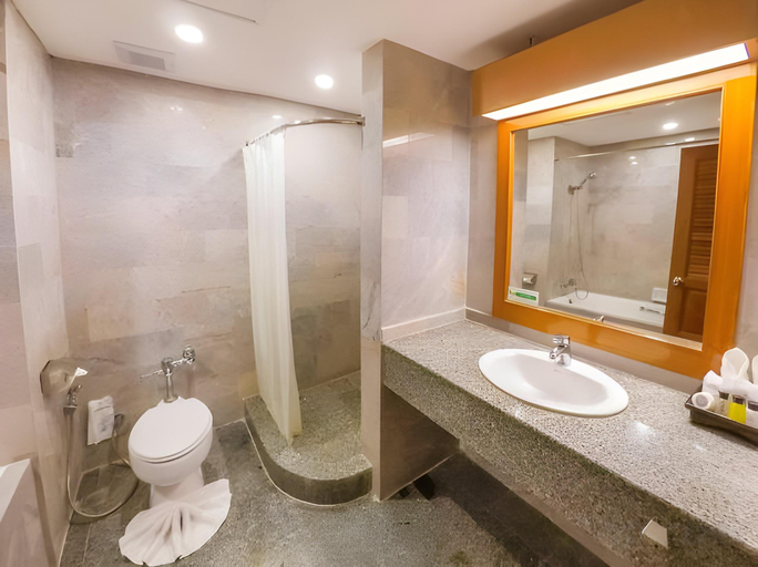 Bathroom 4, Star Convention Hotel (Star Hotel), Muang Rayong