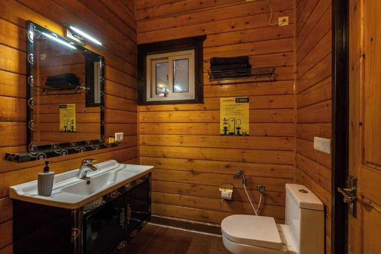 Bathroom, The Hosteller Kasar Devi, Almora