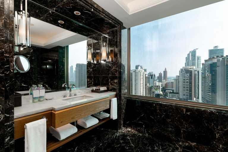 Bathroom 22