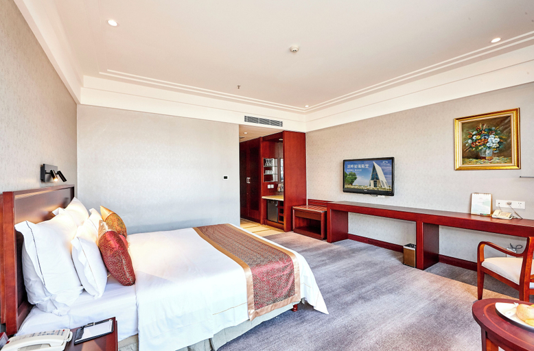 Bedroom 13