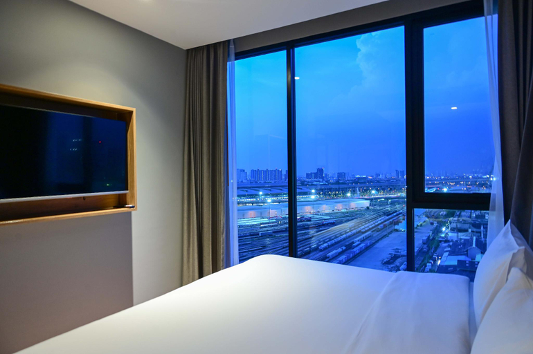 Bedroom 12