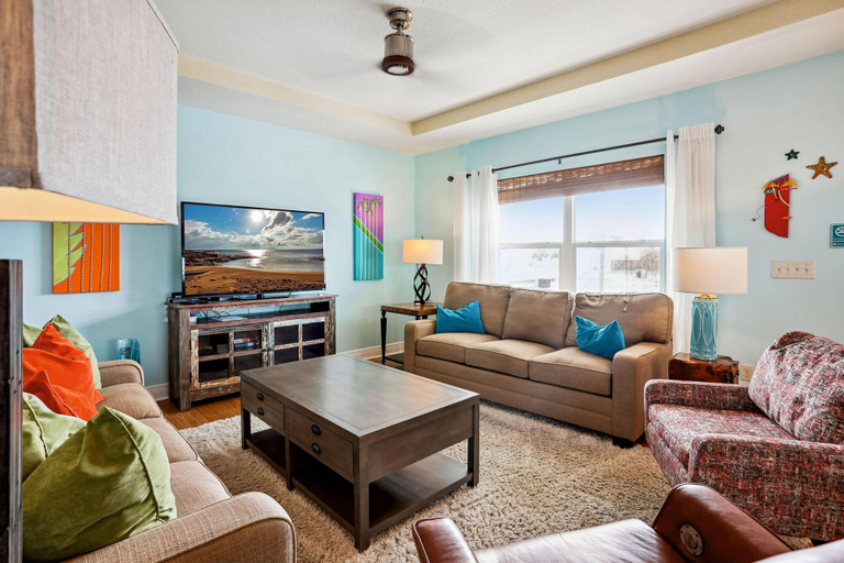 Living area 3, Gulfport Getaway, Pinellas