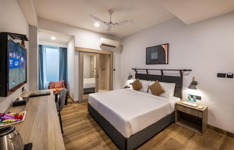 Bedroom 3, Comfort Inn Grand, Kaushambi., Ghaziabad