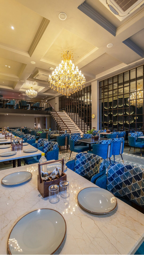 Food & Drinks 3, Saltstayz Autograph Connaught Place, Delhi